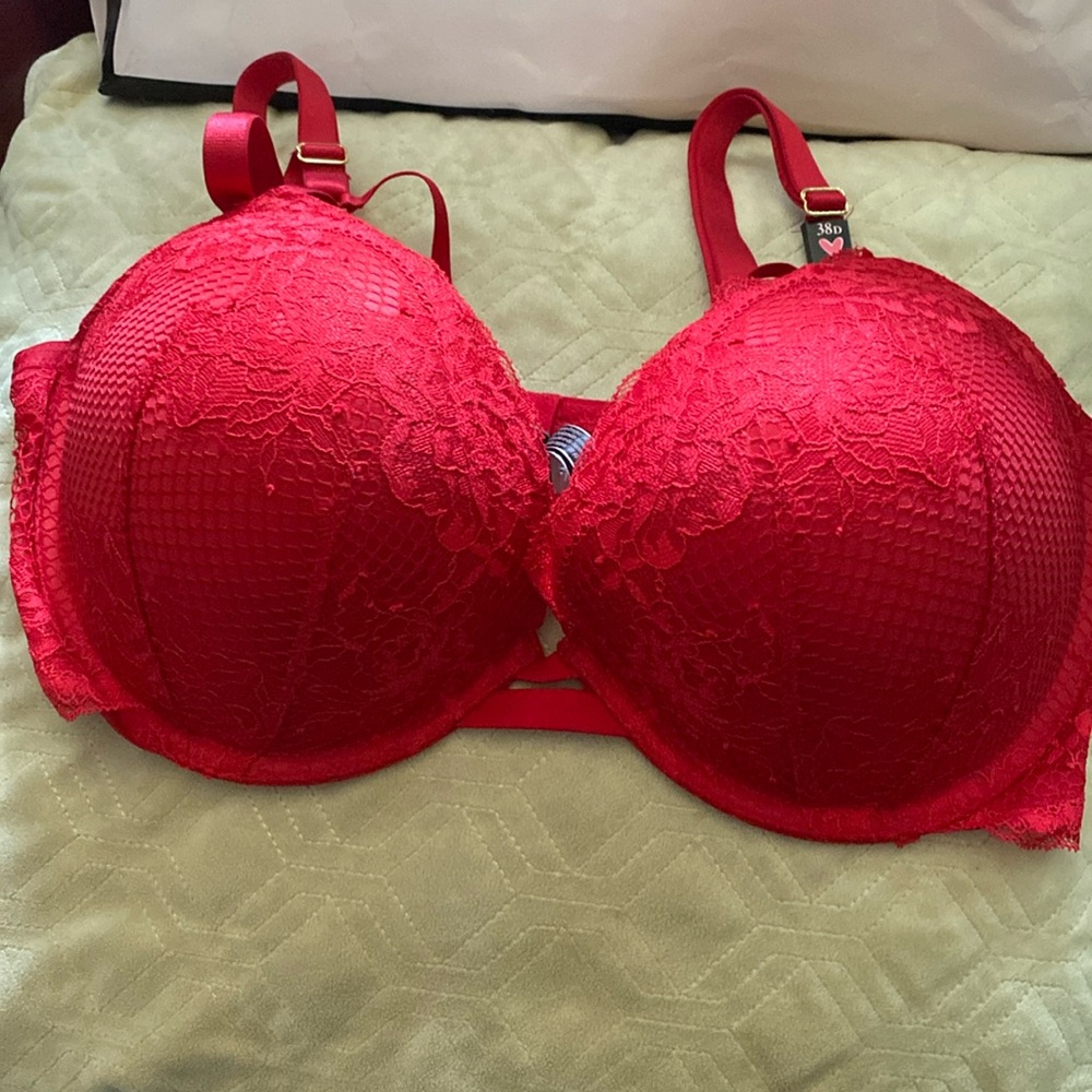 Victoria’s Secret padded bra